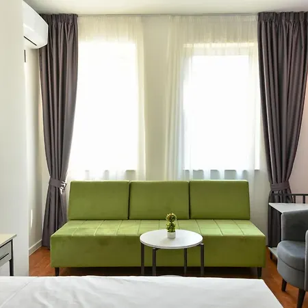 Osten Art 4* Skopje