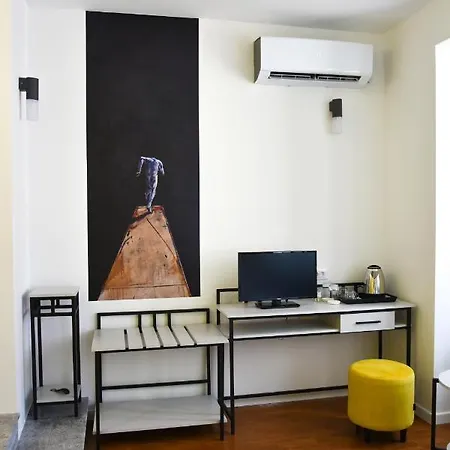 Osten Art 4* Skopje